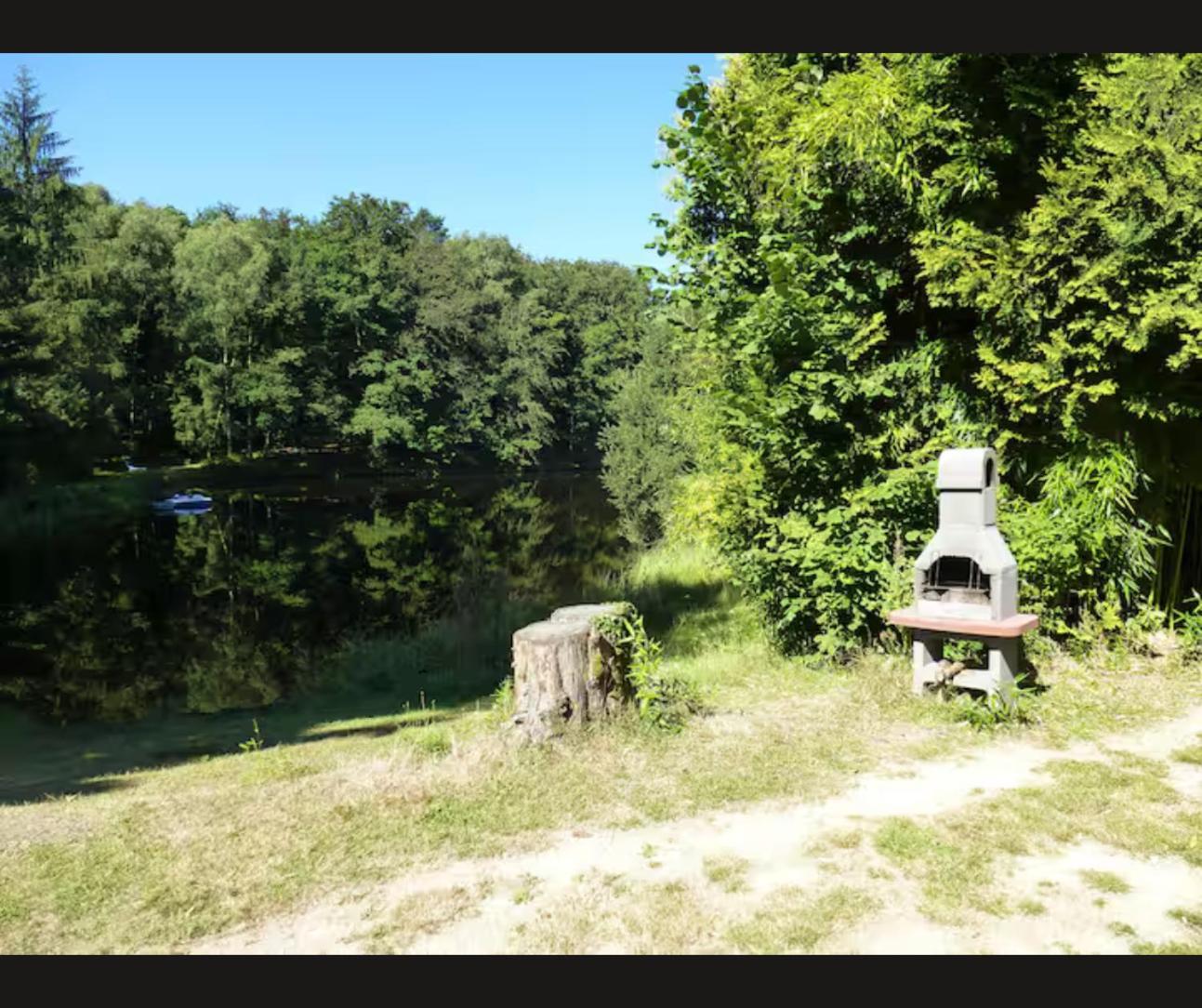 Cabane Limousine Au Bord D'Un Etang Bonnac-la-Côte Exteriör bild
